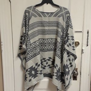 Xhilration Poncho 4